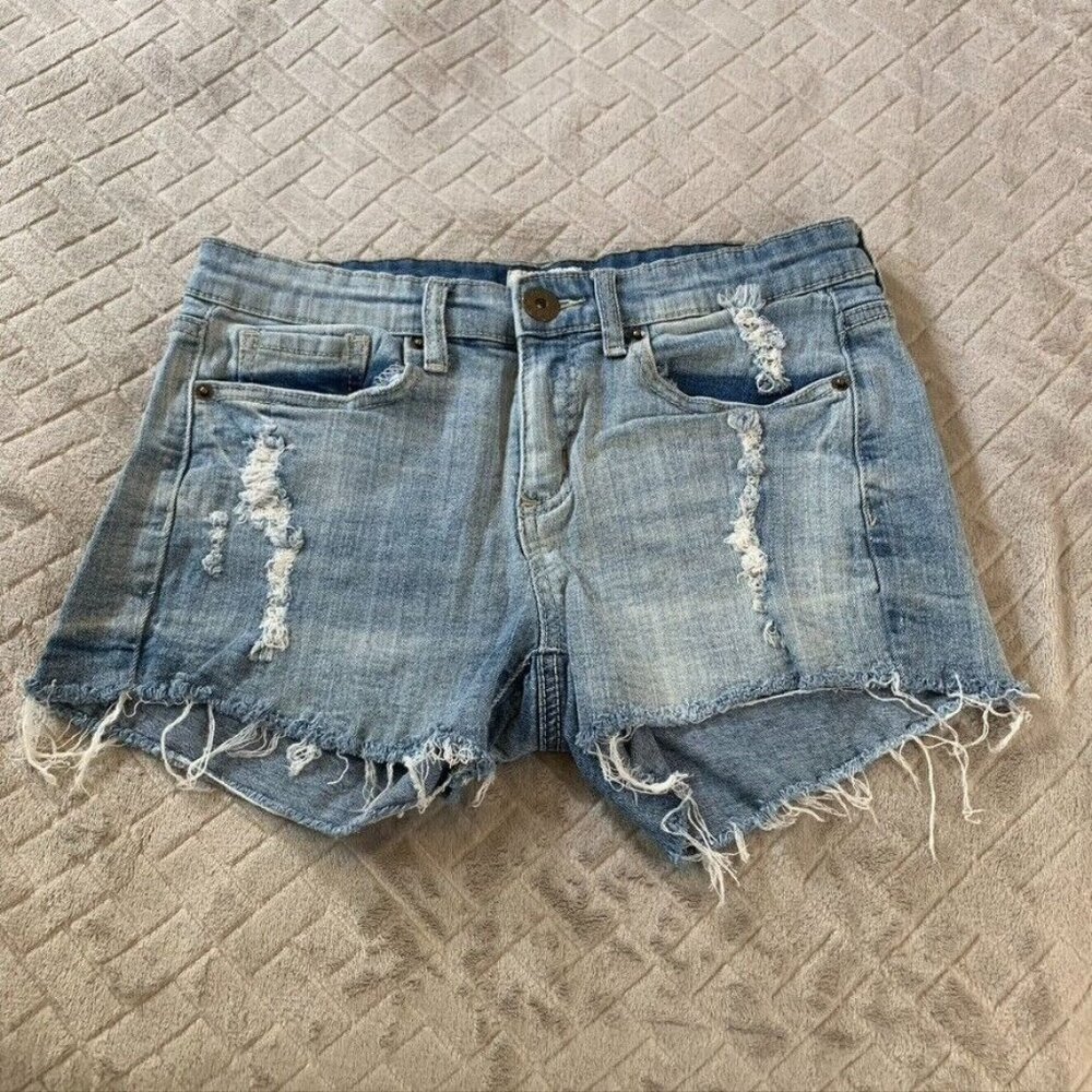 Mudd Womens 7 Denim Jeans Short Shorts Blue Distressed Fray Light Wash Low Rise